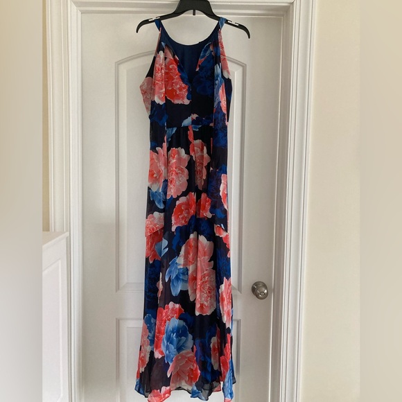 Inc dress like new size 8P missing belt - Picture 2 of 4